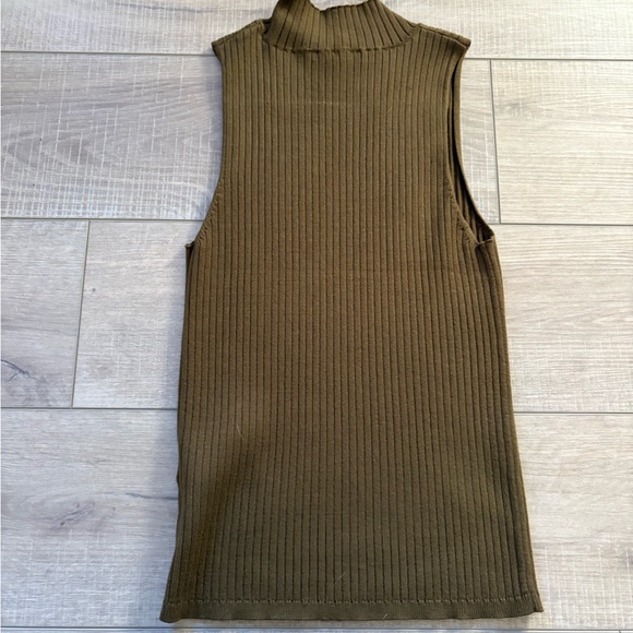 Madewell Sleeveless Ribbed Knit Top in Olive - Picture 7 of 7